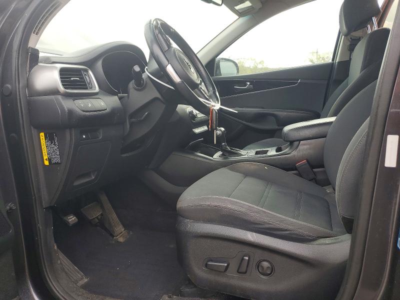 Photo 7 from auction – 2017 KIA SORENTO with VIN 5XYPGDA5XHG302994