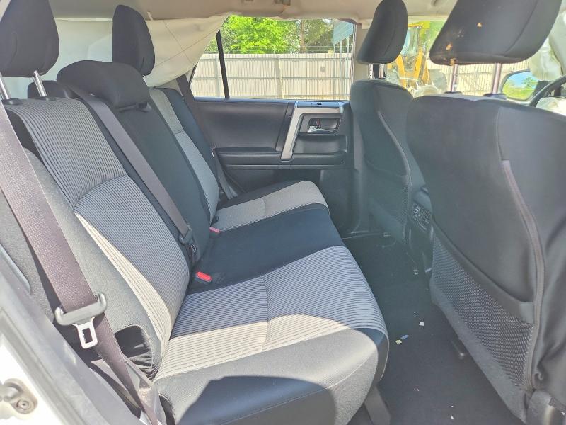 Photo 11 from auction – 2022 TOYOTA 4RUNNER with VIN JTEEU5JR1N5272583
