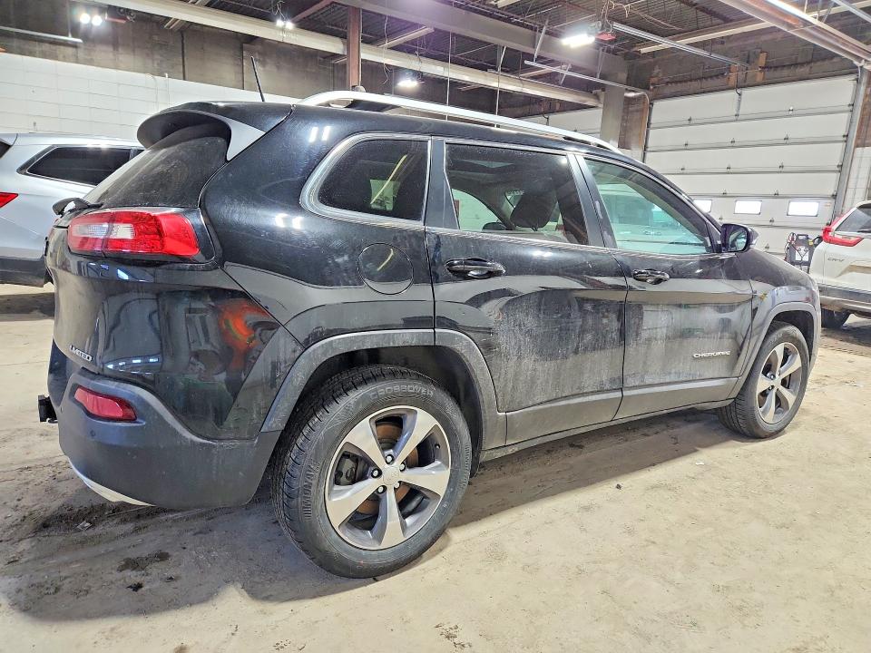 Photo 3 from auction – 2018 JEEP CHEROKEE with VIN 1C4PJMDX0JD576577
