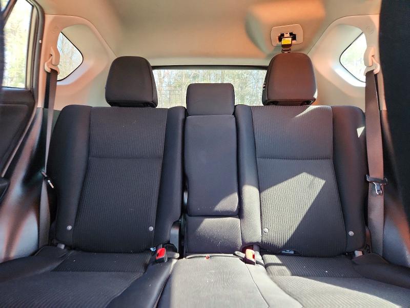 Photo 10 from auction – 2015 TOYOTA RAV4 with VIN 2T3BFREV7FW229733