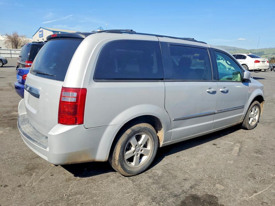 Photo 3 from auction – 2008 DODGE GRAND CARAVAN with VIN 1D8HN54P58B154987