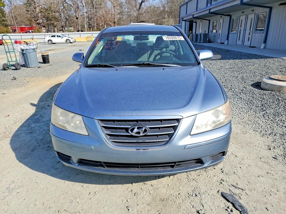 Photo 5 from auction – 2010 HYUNDAI SONATA with VIN 5NPET4AC7AH638523