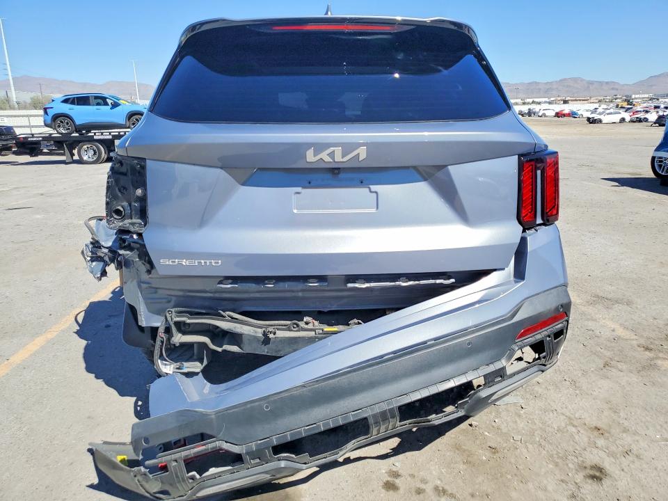 Zdjęcie 6 z aukcji – 2025 KIA SORENTO z VIN 5XYRL4JC9SG323264