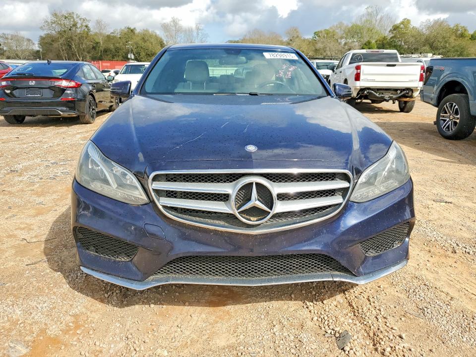 Photo 5 from auction – 2015 MERCEDES BENZ E with VIN WDDHF5KB0FB128688