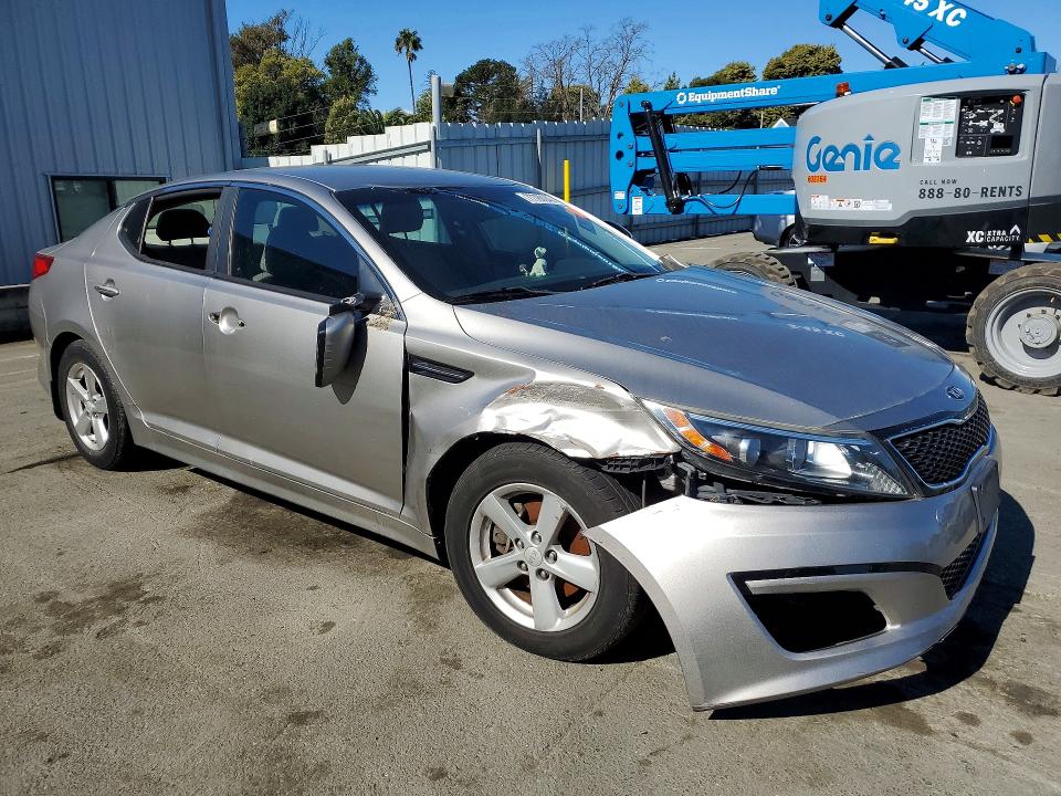 Photo 4 from auction – 2015 KIA OPTIMA with VIN KNAGM4A7XF5537327