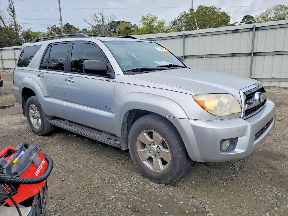 Снимка 4 от търг – 2006 TOYOTA 4RUNNER с VIN JTEZU14RX68042269