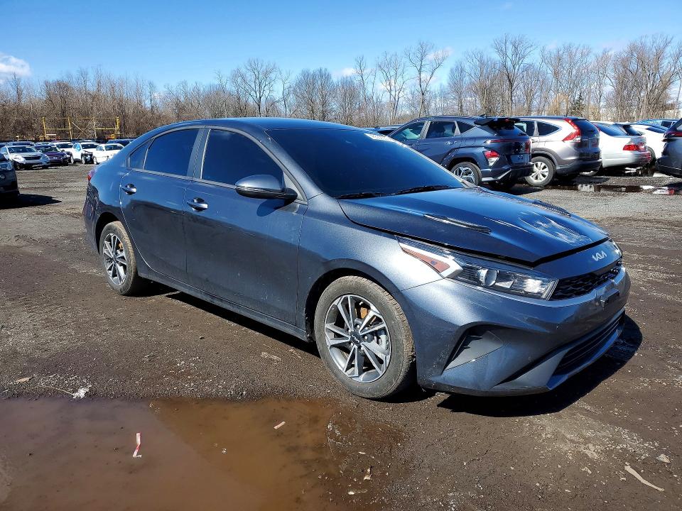 Photo 4 from auction – 2024 KIA FORTE with VIN 3KPF24AD9RE835287