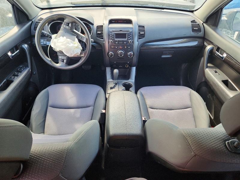 Photo 8 from auction – 2012 KIA SORENTO with VIN 5XYKT3A60CG292719