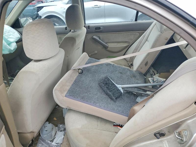 Photo 10 from auction – 2001 HONDA CIVIC with VIN 2HGES16301H927652