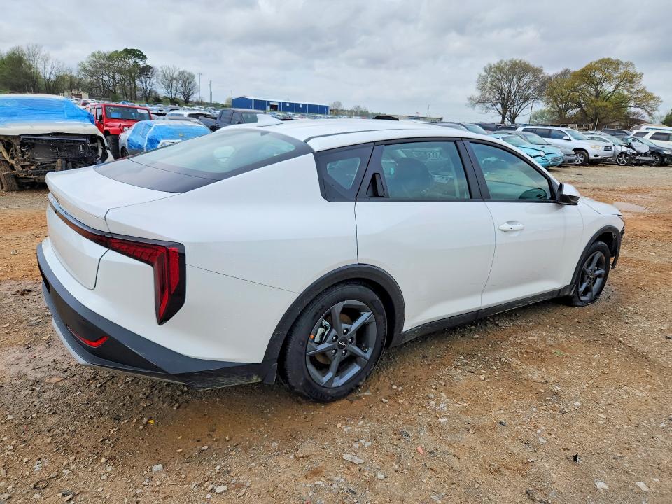 Photo 3 from auction – 2025 KIA K4 with VIN 3KPFT4DE1SE185653