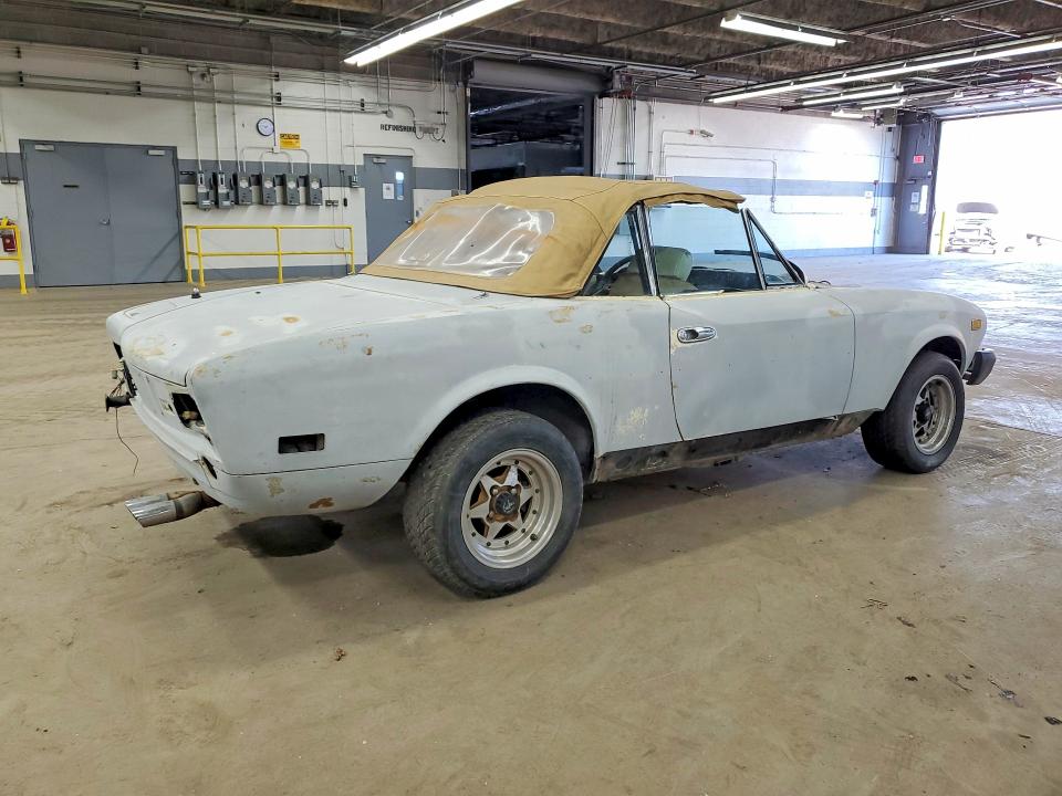 Photo 3 from auction – 1979 FIAT 124 SPIDER with VIN 124CS20149944