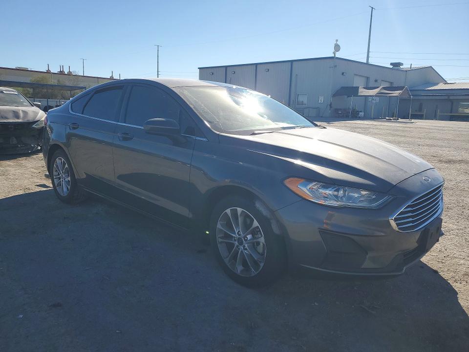 Photo 4 from auction – 2019 FORD FUSION with VIN 3FA6P0HD8KR216250