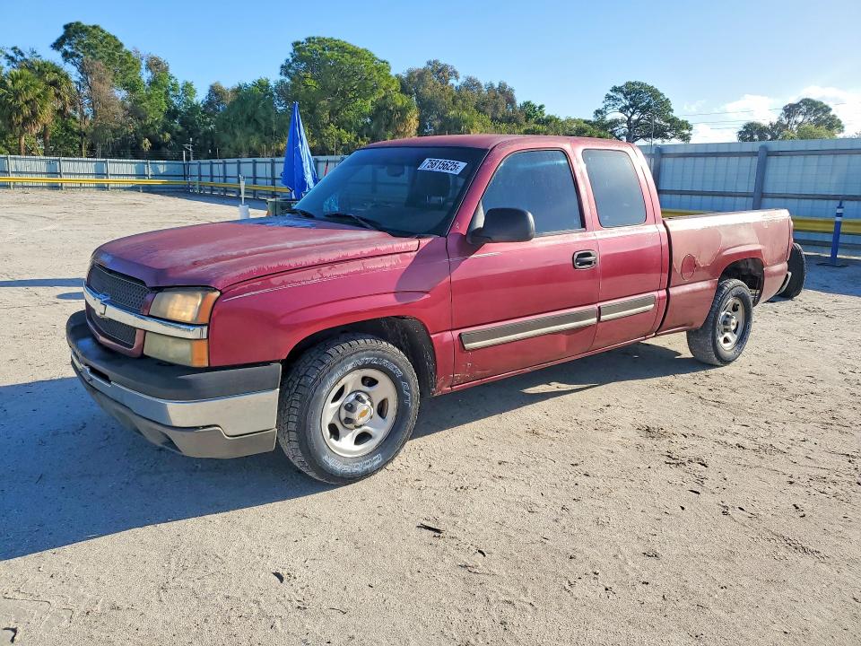 CHEVROLET SILVERADO 2004 with VIN 2GCEC19V741178743 - Photo from auction