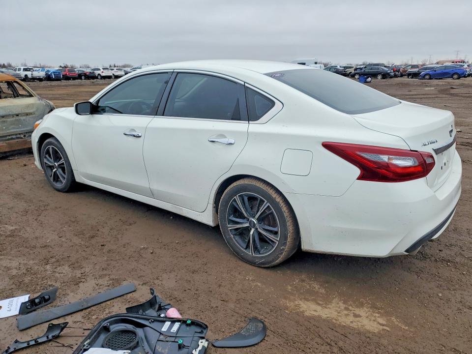 Photo 2 from auction – 2018 NISSAN ALTIMA with VIN 1N4AL3AP0JC172818