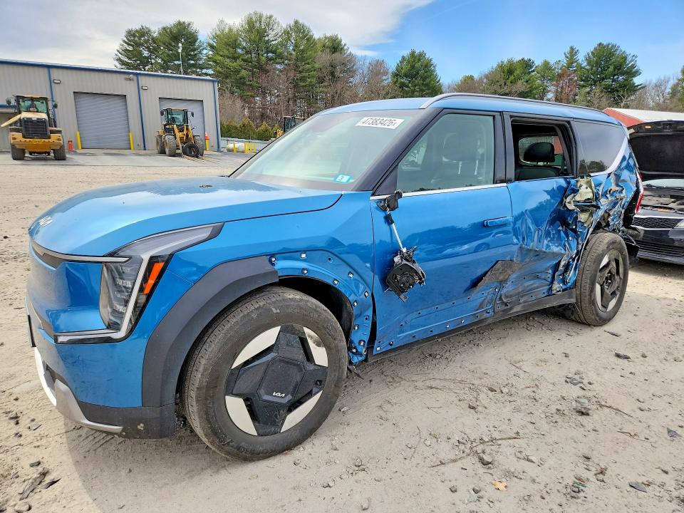 KIA EV9 2024 with VIN KNDAFFS52R6019612 - Photo from auction