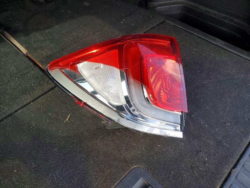 Photo 13 from auction – 2016 HONDA PILOT with VIN 5FNYF5H70GB010460