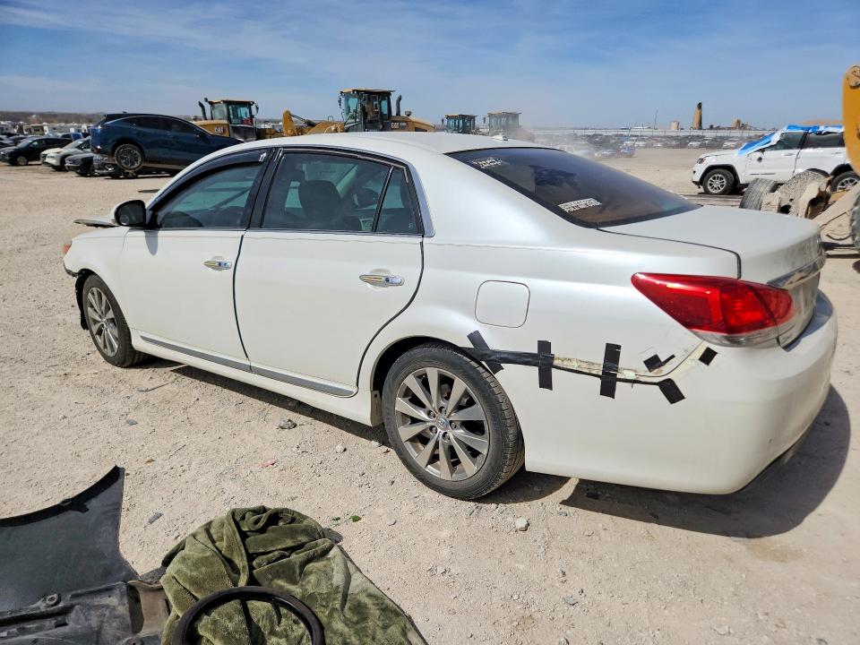 Photo 2 from auction – 2011 TOYOTA AVALON with VIN 4T1BK3DB2BU371507