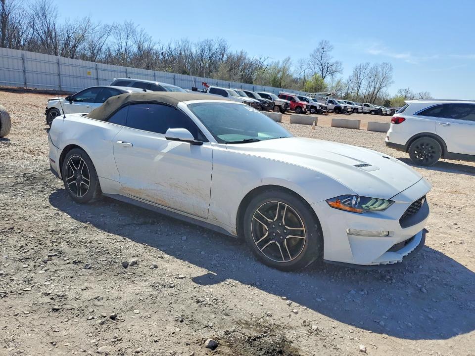 Photo 4 from auction – 2018 FORD MUSTANG with VIN 1FATP8UH8J5133395