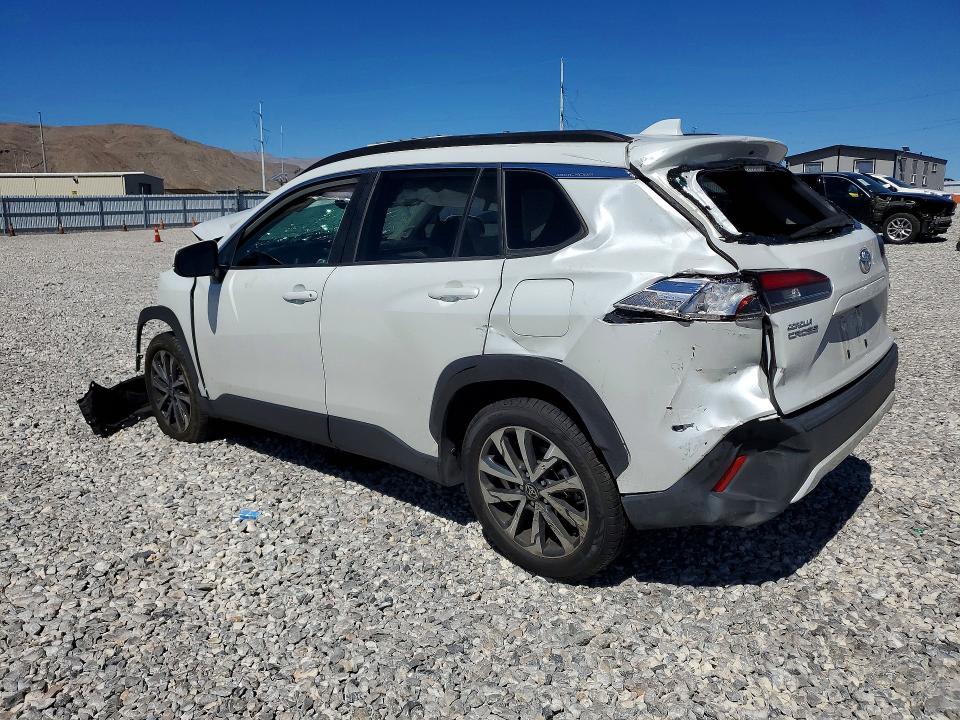 Photo 2 from auction – 2022 TOYOTA COROLLA CROSS with VIN 7MUDAAAG0NV007640
