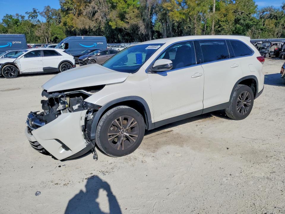 Photo 1 from auction – 2019 TOYOTA HIGHLANDER with VIN 5TDZARFH0KS057613