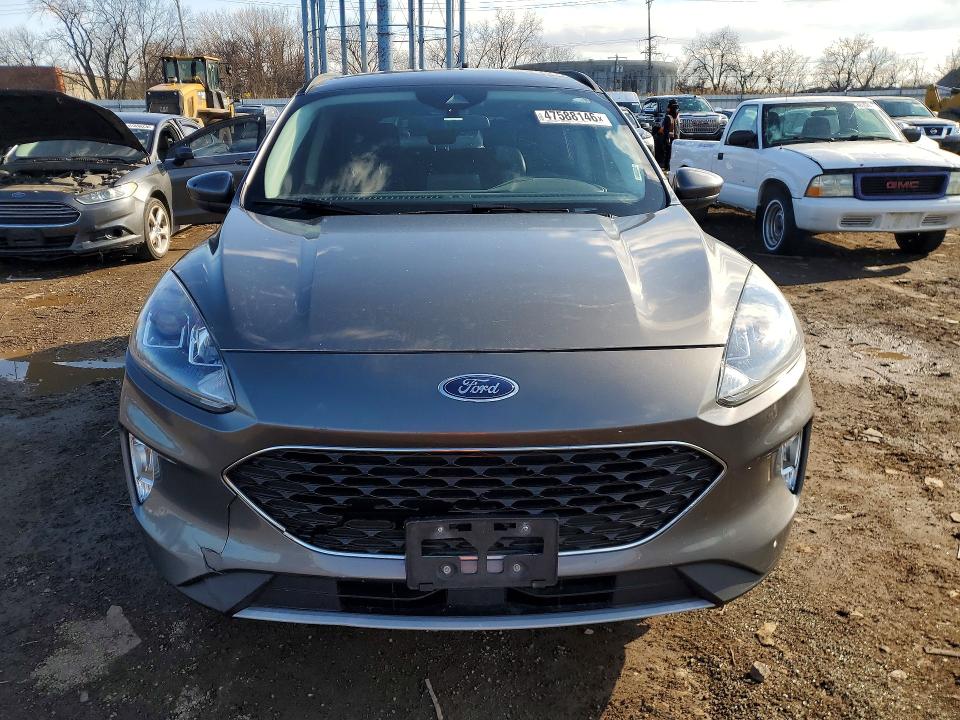 Photo 5 from auction – 2021 FORD ESCAPE with VIN 1FMCU9H65MUA64415