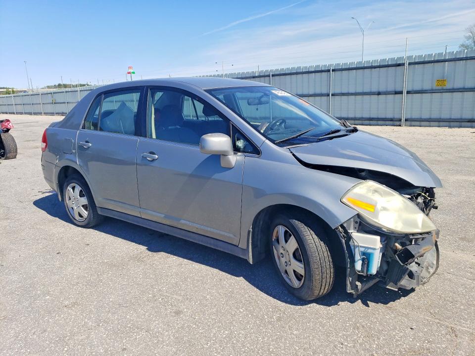 Photo 4 from auction – 2009 NISSAN VERSA with VIN 3N1BC11E29L365492