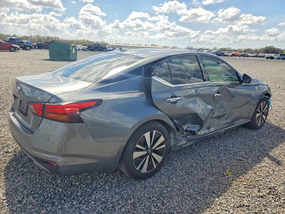 Photo 3 from auction – 2019 NISSAN ALTIMA with VIN 1N4BL4EV4KC169652