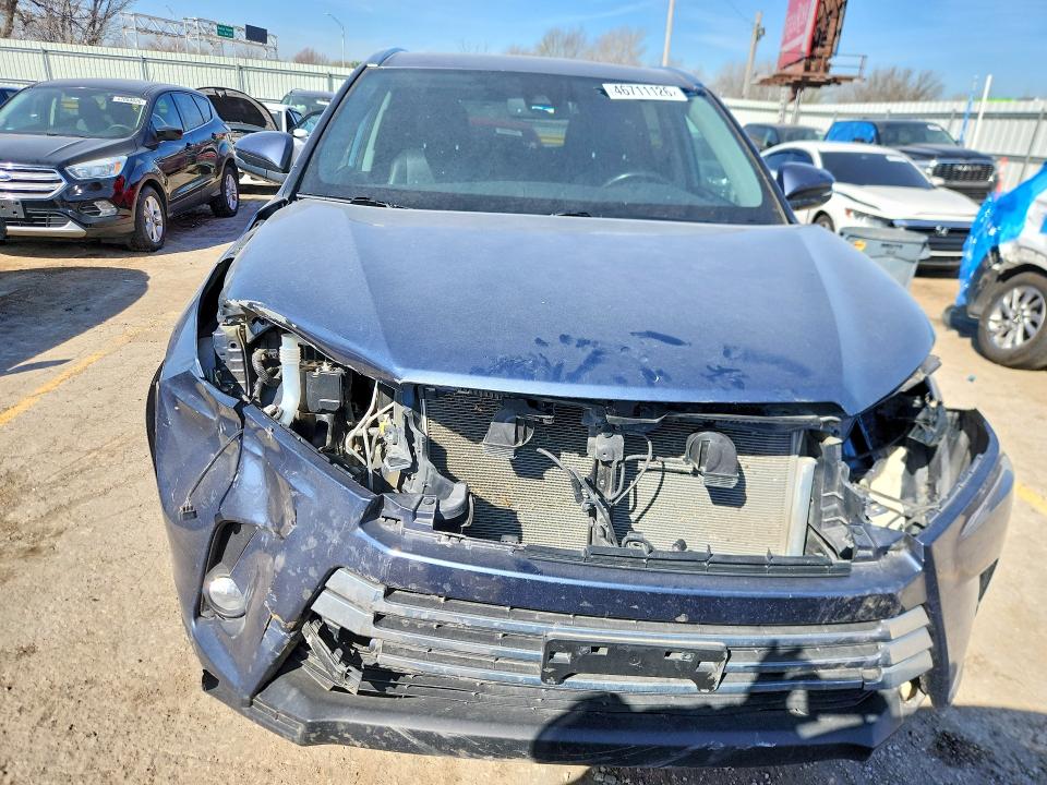 Photo 5 from auction – 2018 TOYOTA HIGHLANDER with VIN 5TDDZRFH5JS816712
