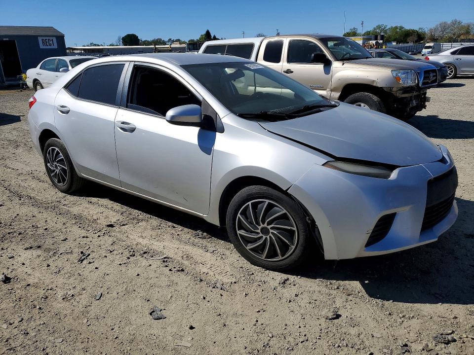 Photo 4 from auction – 2014 TOYOTA COROLLA with VIN 5YFBURHEXEP053612