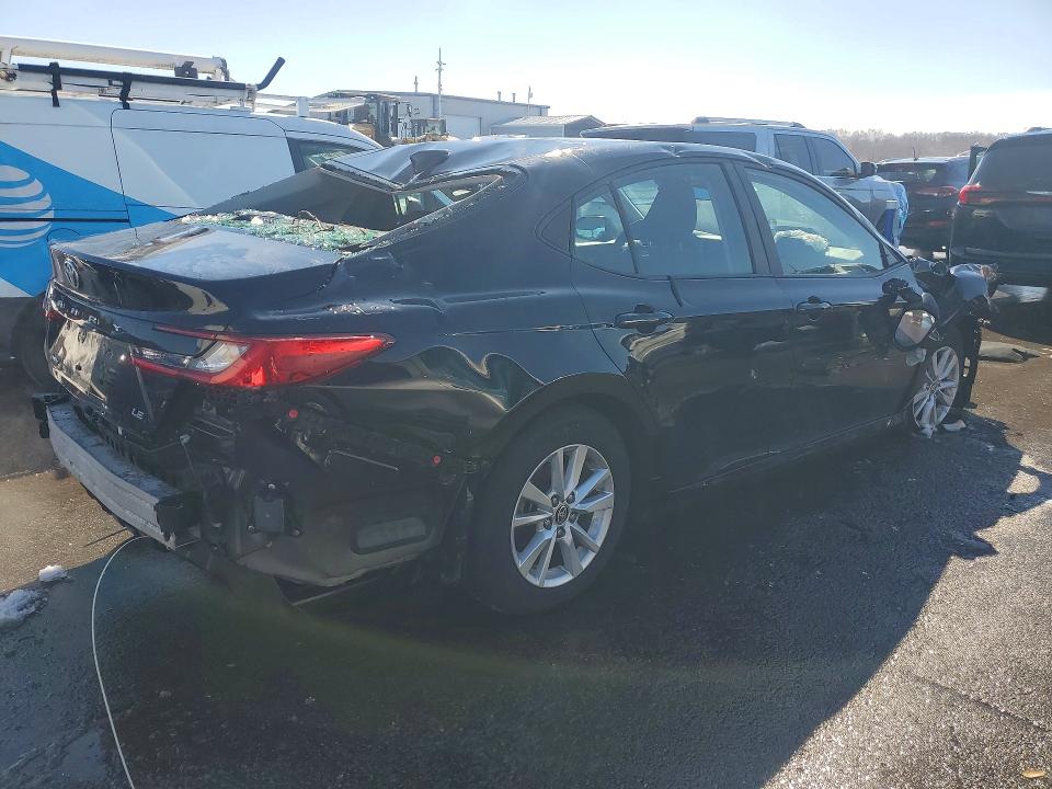 Photo 3 from auction – 2025 TOYOTA CAMRY with VIN 4T1DAACK4SU034645
