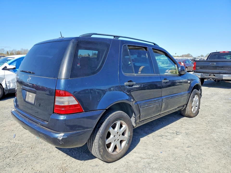 Photo 3 from auction – 2001 MERCEDES-BENZ ML with VIN 4JGAB72E91A230076