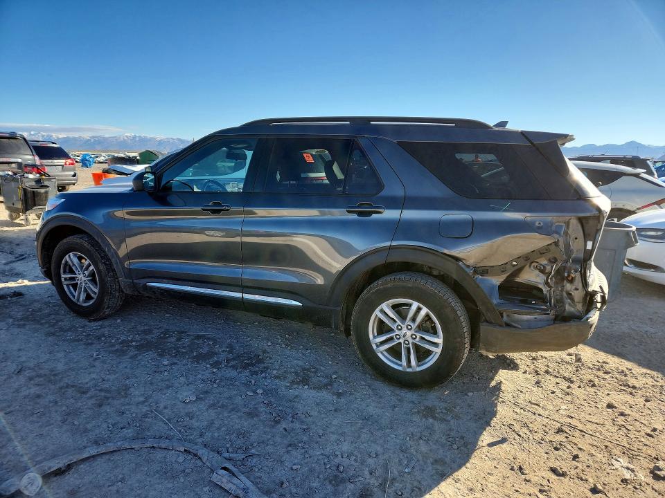 Photo 2 from auction – 2020 FORD EXPLORER with VIN 1FMSK8DH6LGA64617