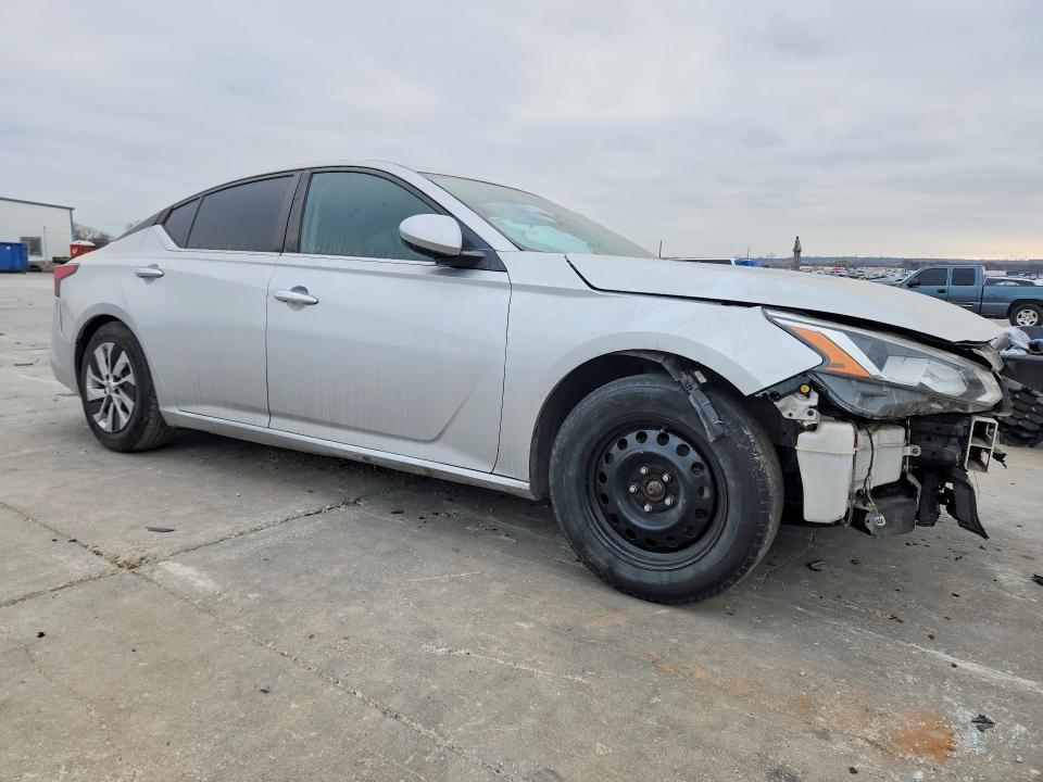 Photo 4 from auction – 2020 NISSAN ALTIMA with VIN 1N4BL4BVXLC248698