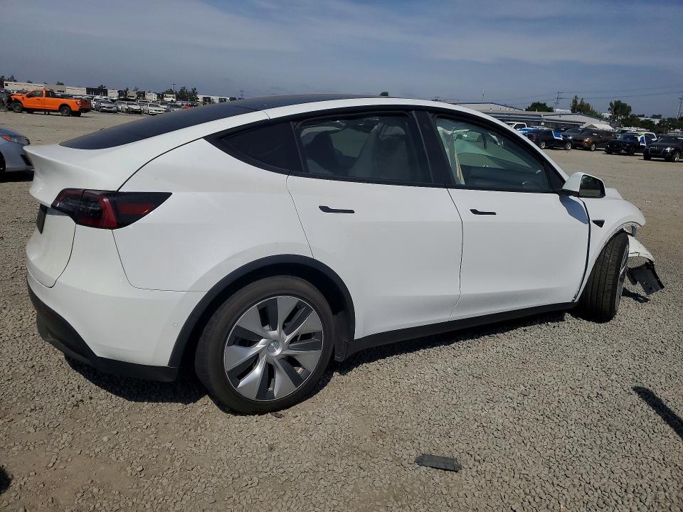 Photo 3 from auction – 2022 TESLA MODEL Y with VIN 7SAYGDEE9NF560508