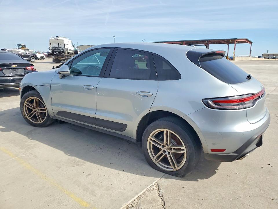 Photo 2 from auction – 2023 PORSCHE MACAN with VIN WP1AA2A57PLB03902