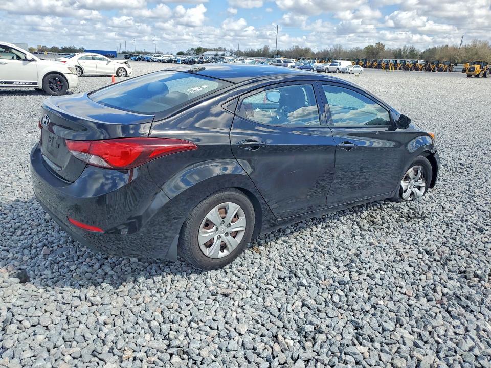 Photo 3 from auction – 2016 HYUNDAI ELANTRA with VIN KMHDH4AE0GU600298