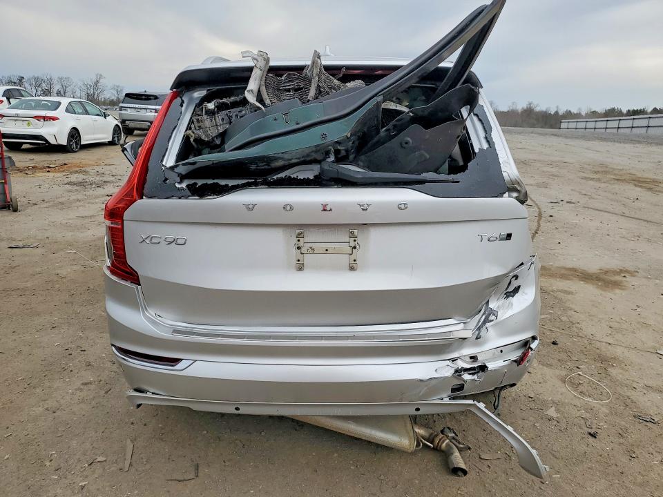 Photo 6 from auction – 2018 VOLVO XC90 with VIN YV4A22PL8J1380823