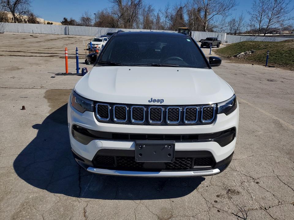 Photo 5 from auction – 2023 JEEP COMPASS with VIN 3C4NJDCN8PT571380
