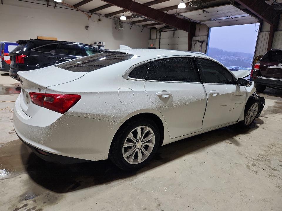 Photo 3 from auction – 2023 CHEVROLET MALIBU with VIN 1G1ZD5ST7PF235138