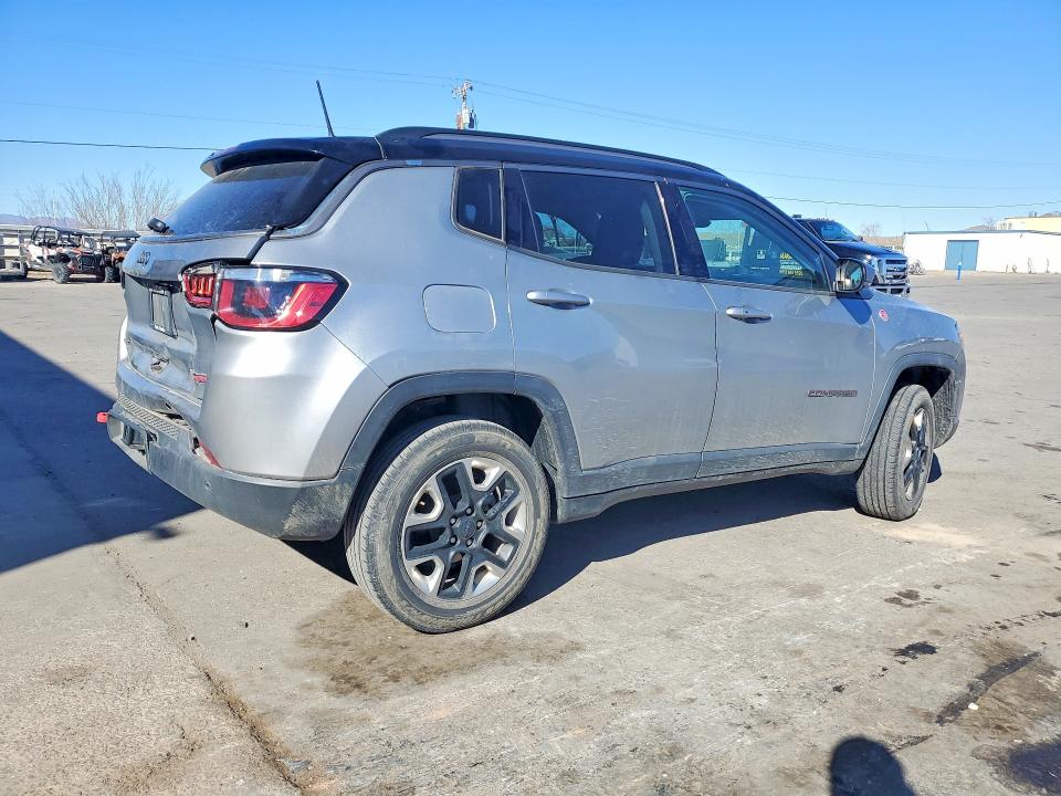 Photo 3 from auction – 2017 JEEP COMPASS with VIN 3C4NJDDB0HT633554