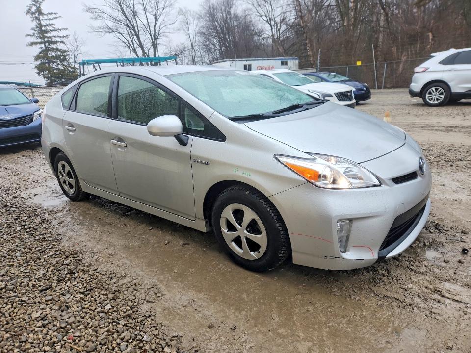 Photo 4 from auction – 2015 TOYOTA PRIUS with VIN JTDKN3DU1F1934504