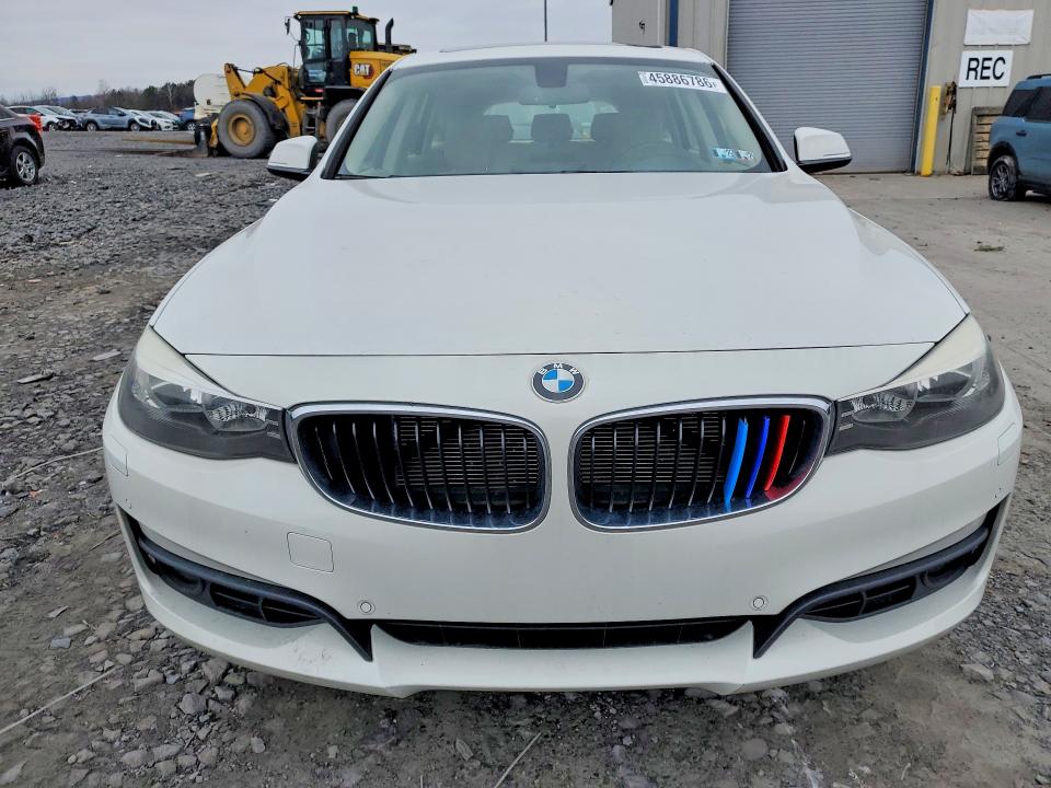 صورة رقم 5 من المزاد - 2015 BMW 328 مع VIN WBA8Z5C53FGS36880