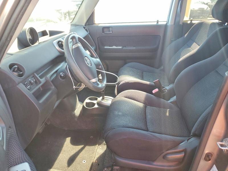 Photo 7 from auction – 2005 SCION XB with VIN JTLKT324650175155