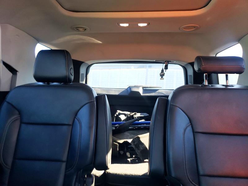 Photo 10 from auction – 2018 CHEVROLET TRAVERSE with VIN 1GNEVJKW0JJ284957