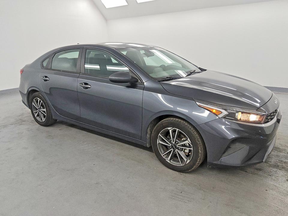 Photo 4 from auction – 2023 KIA FORTE with VIN 3KPF24AD9PE544589
