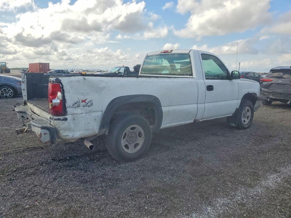 Photo 3 from auction – 2003 CHEVROLET SILVERADO with VIN 1GCEK14V83Z334756