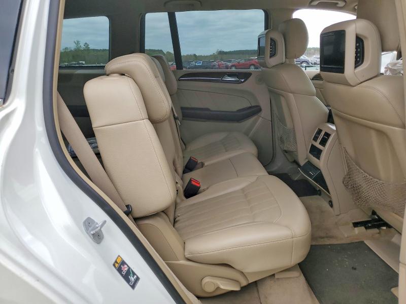 Photo 11 from auction – 2015 MERCEDES-BENZ GL with VIN 4JGDF6EEXFA517523
