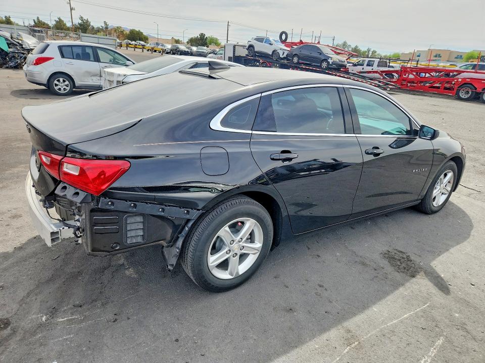 Photo 3 from auction – 2022 CHEVROLET MALIBU with VIN 1G1ZB5ST7NF188891