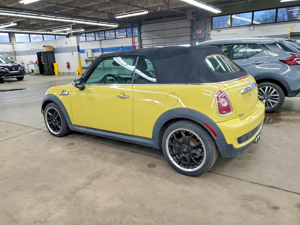 Photo 2 from auction – 2010 MINI COOPER with VIN WMWMS3C57ATY50869
