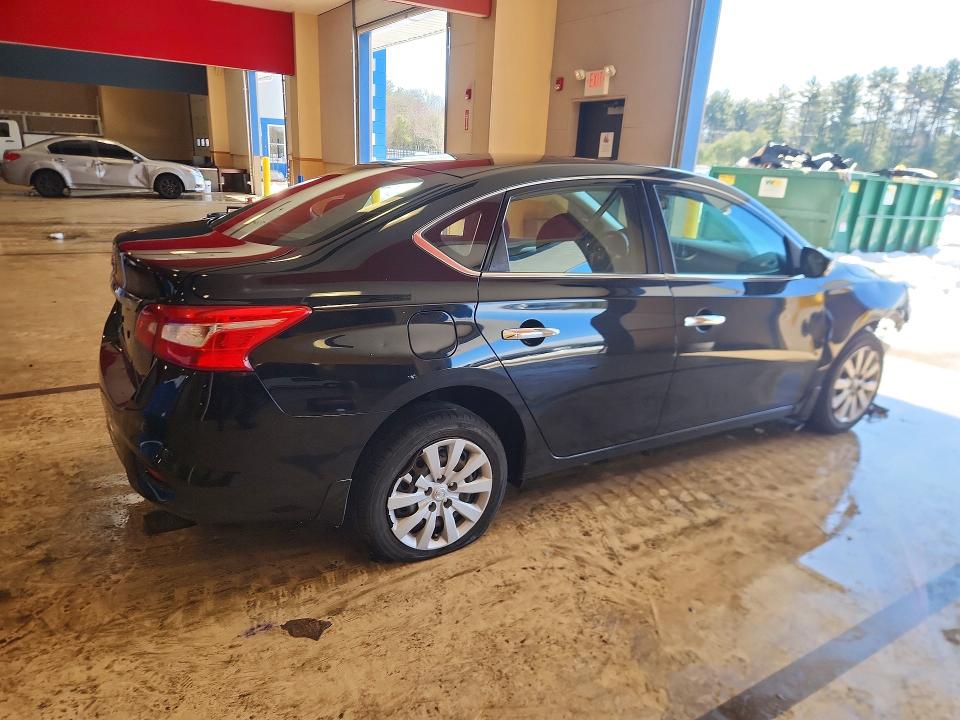 Photo 3 from auction – 2017 NISSAN SENTRA with VIN 3N1AB7AP8HY404638